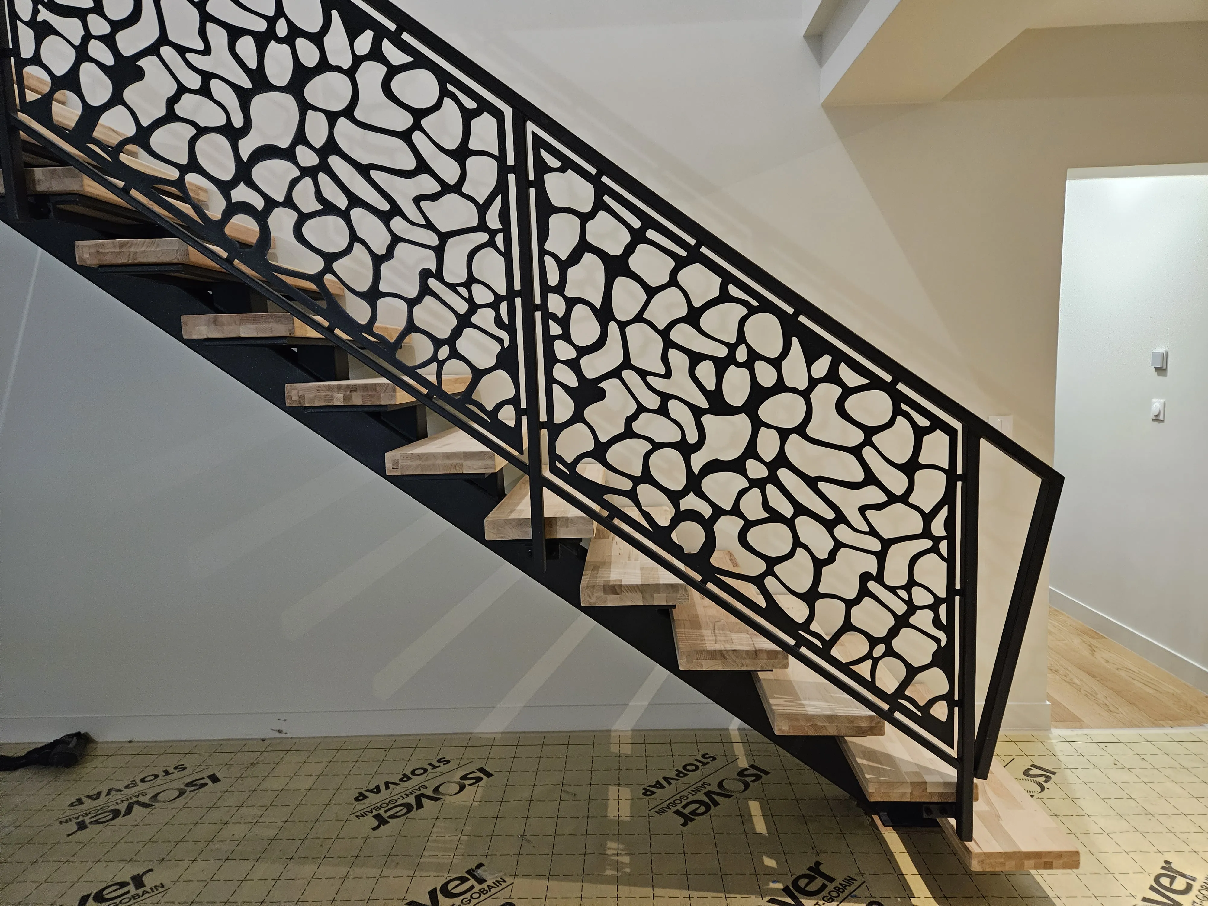 Lignes conçues pour l'architecture — réalisation SEVEN STAR