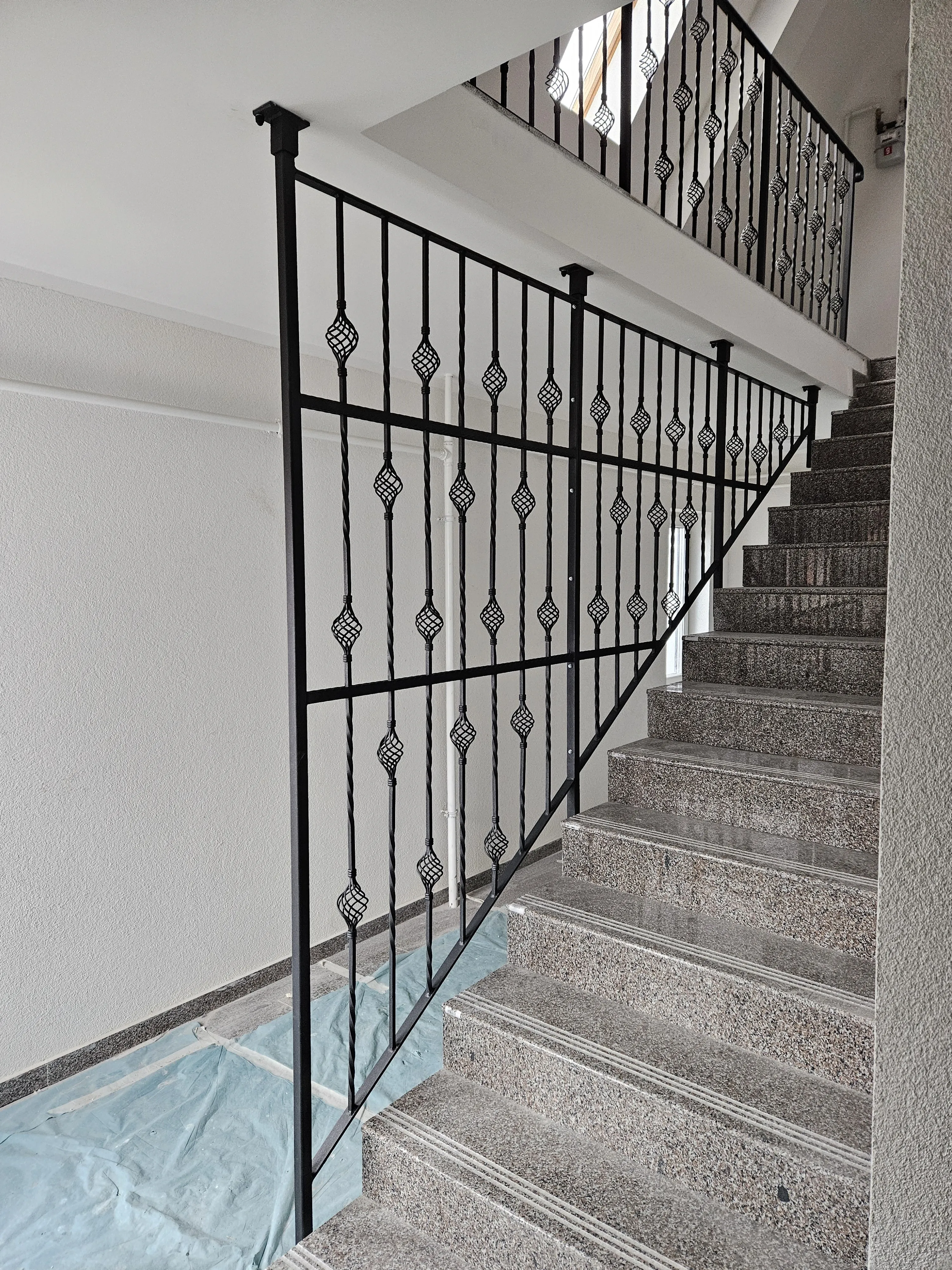 Lignes conçues pour l'architecture — réalisation SEVEN STAR