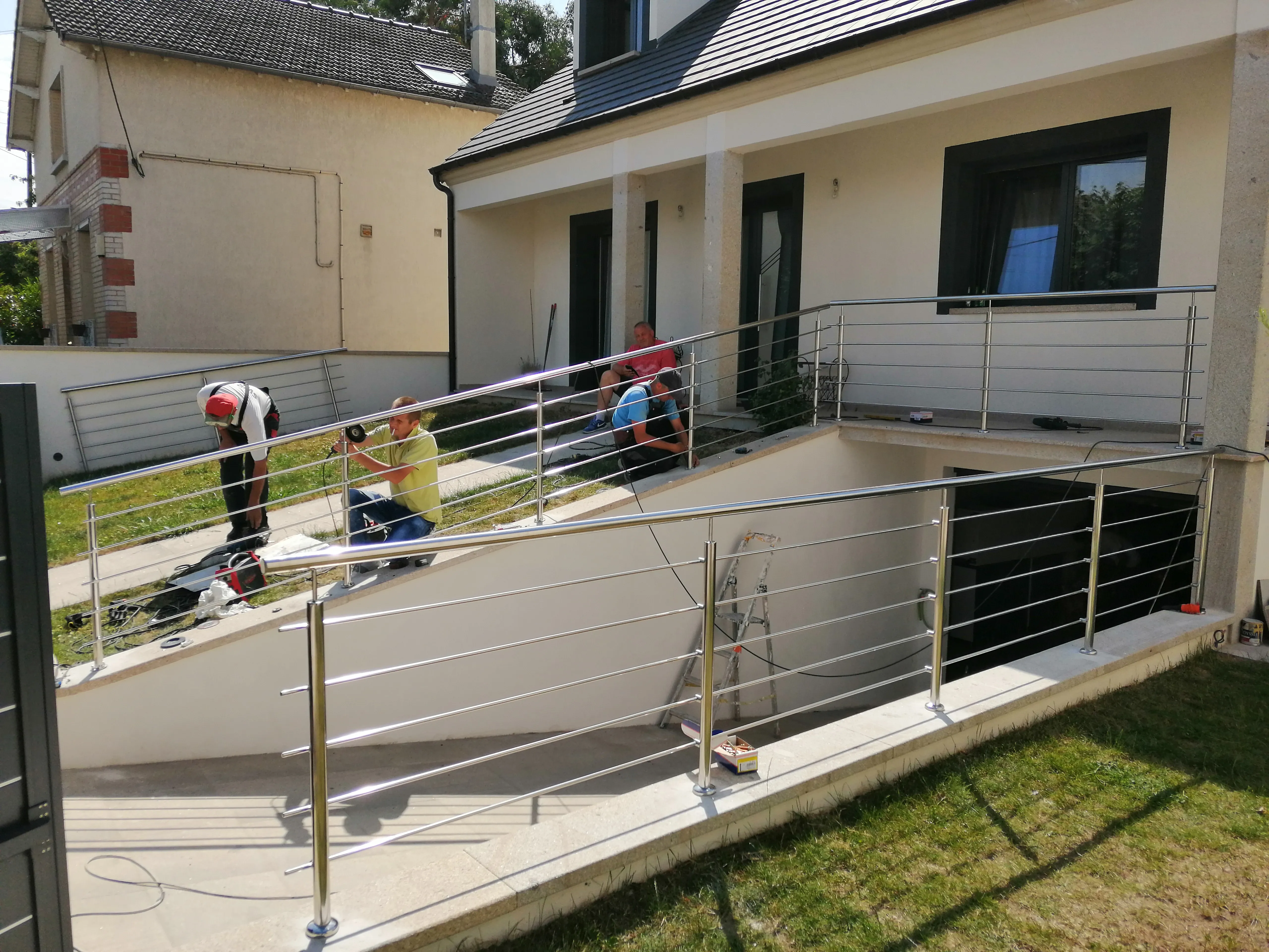 Lignes conçues pour l'architecture — réalisation SEVEN STAR