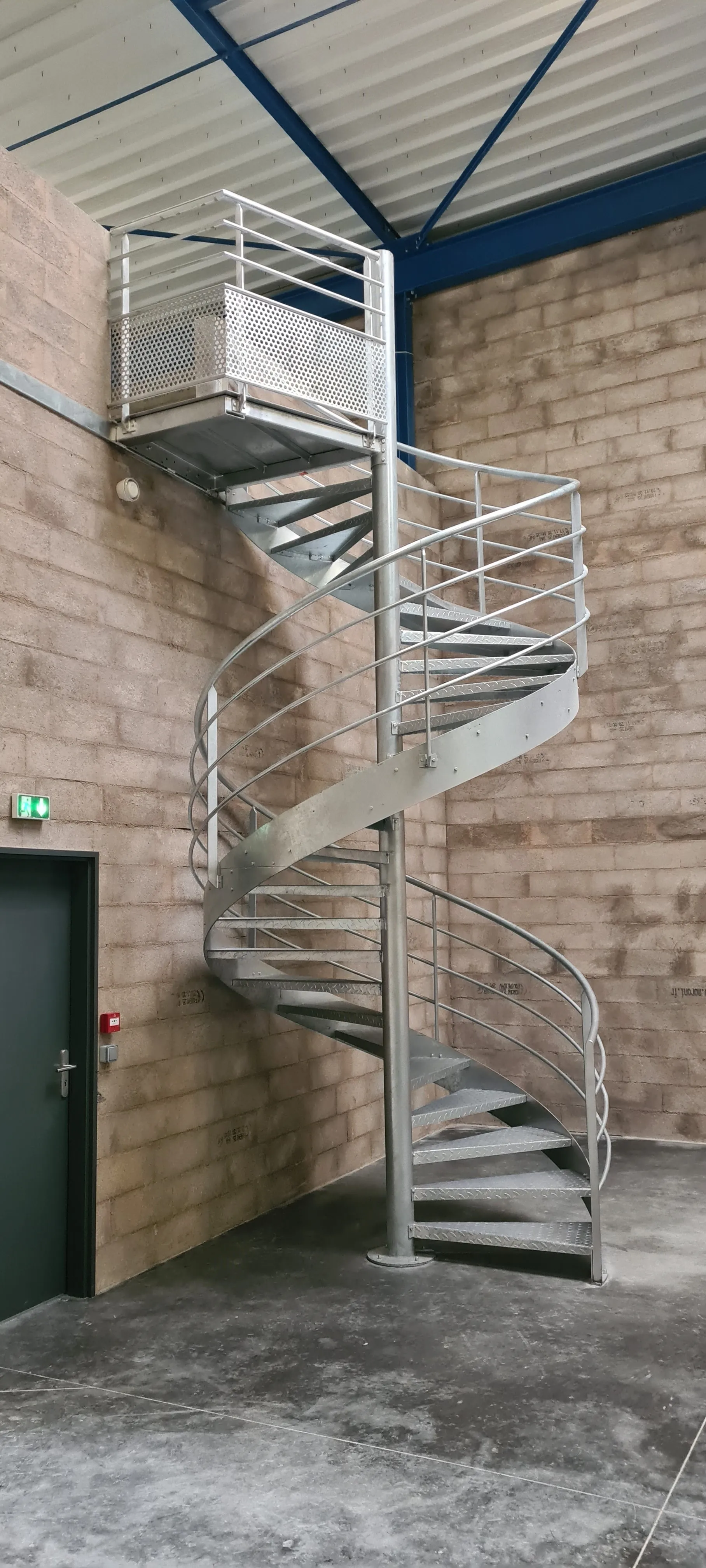 Structure conçue pour durer — réalisation SEVEN STAR