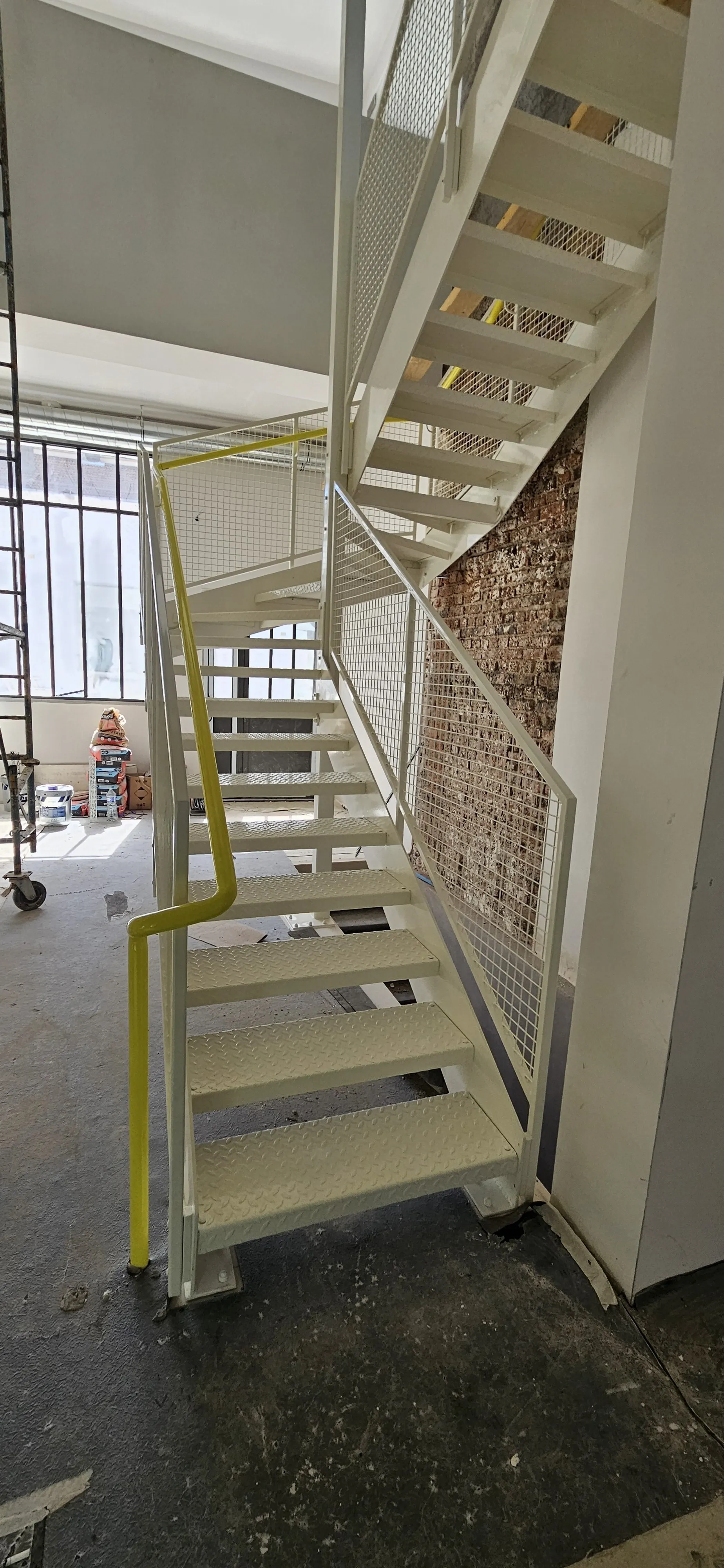 Installation pensée pour le site — réalisation SEVEN STAR