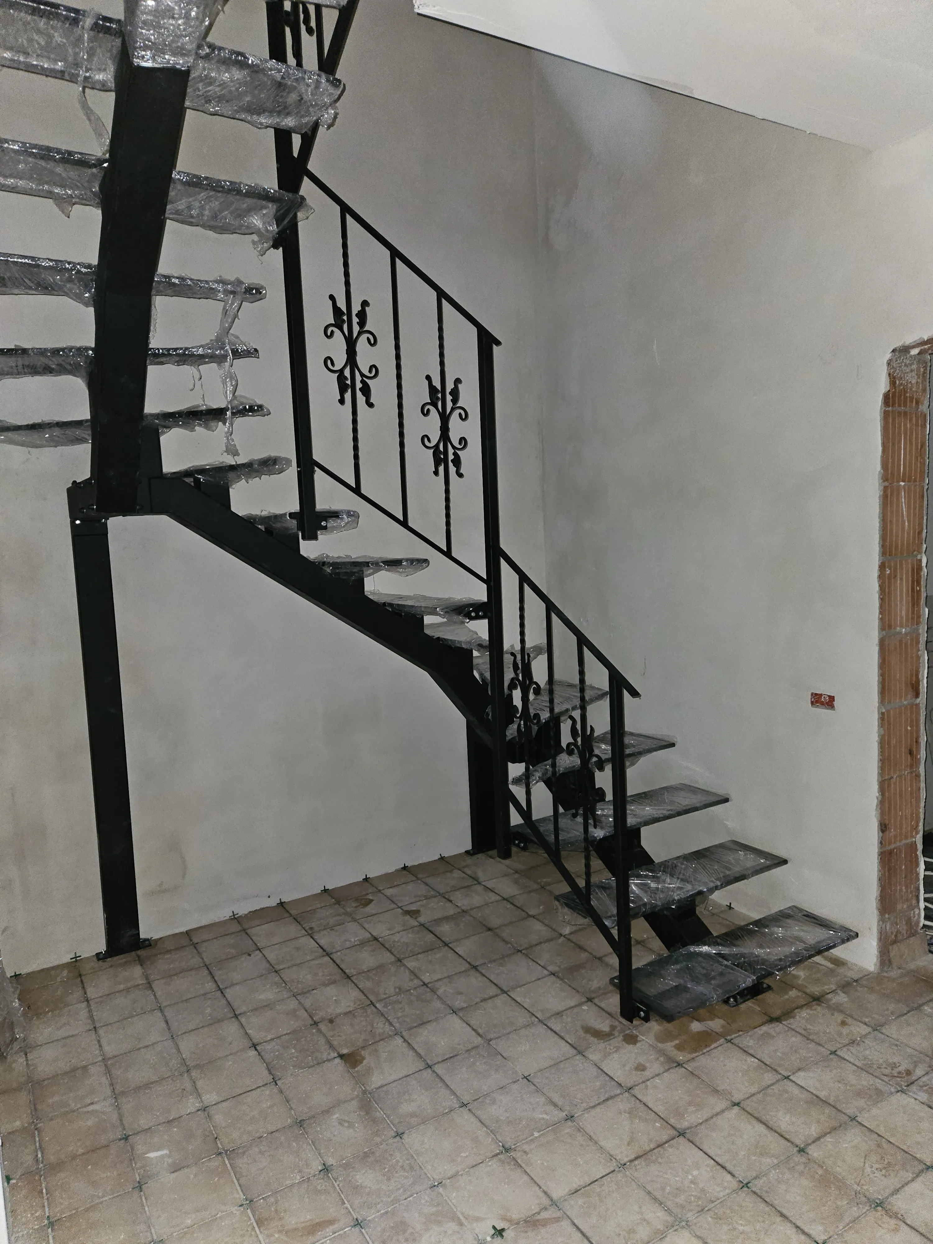Réalisation SEVEN STAR : Escalier Droit Aérien, escaliers résidentiels sur mesure