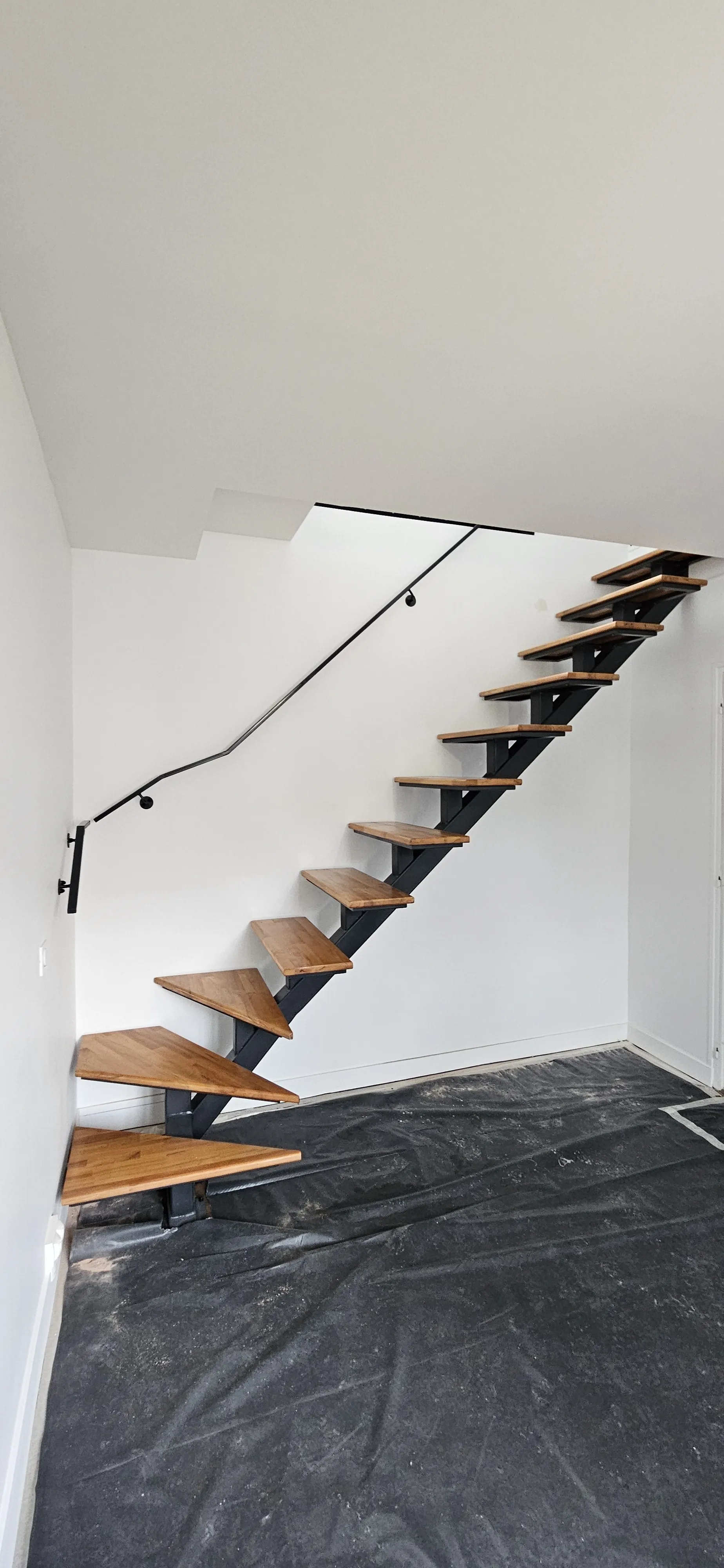 Escalier résidentiel sur mesure — réalisation SEVEN STAR